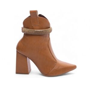 bota bico fino cano médio salto 9 cm