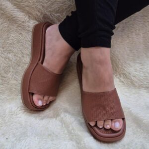 ft01 mocha mousse bdc